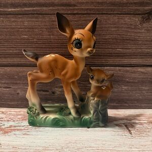 Vintage deer with fawn ceramic figurine
